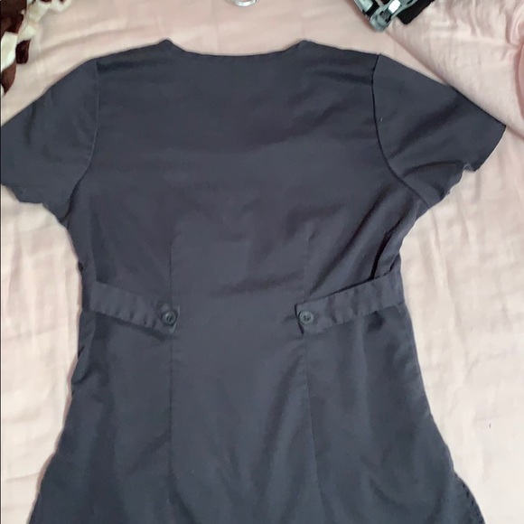 Greys anatomy scrub top - Picture 3 of 3